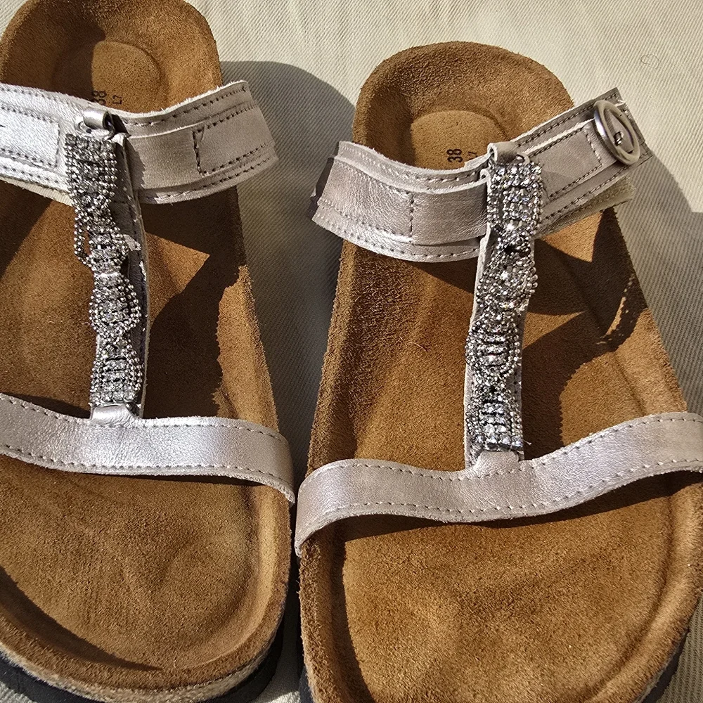 Naot Malibu Sandals - NWB Size 38 / 7 - Picture 4 of 13